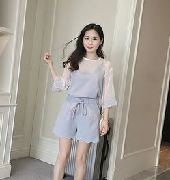 都市女郎穿搭秘籍 服裝與鞋帽的完美搭配法則